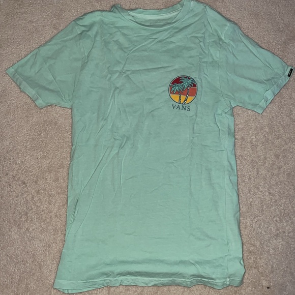 Selling a bundle of clothes, feel free to choose which match your interest - Picture 2 of 12